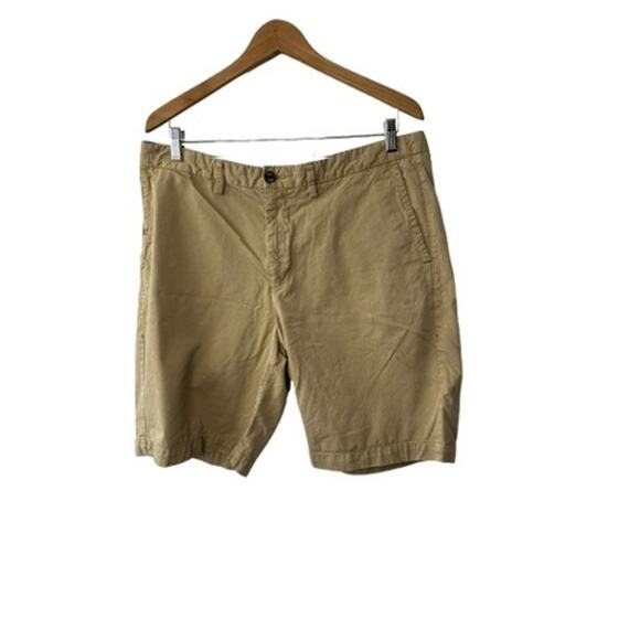 Tommy Bahama Flat Front Khaki Shorts Men's Size 38 - Picture 2 of 7